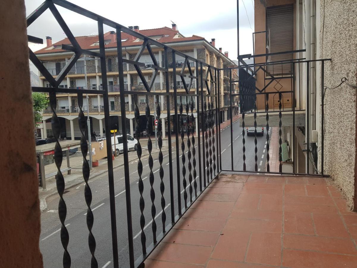 Fantastic Pis A Oliana Alt Urgell Lleida Wifi Apartment Ngoại thất bức ảnh